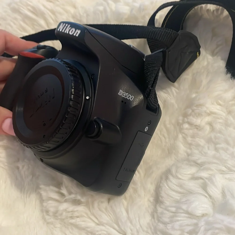 Nikon D3500 Camera in good condition. Comes with 2 lenses.